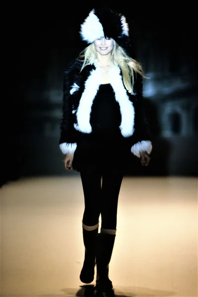 Look 1